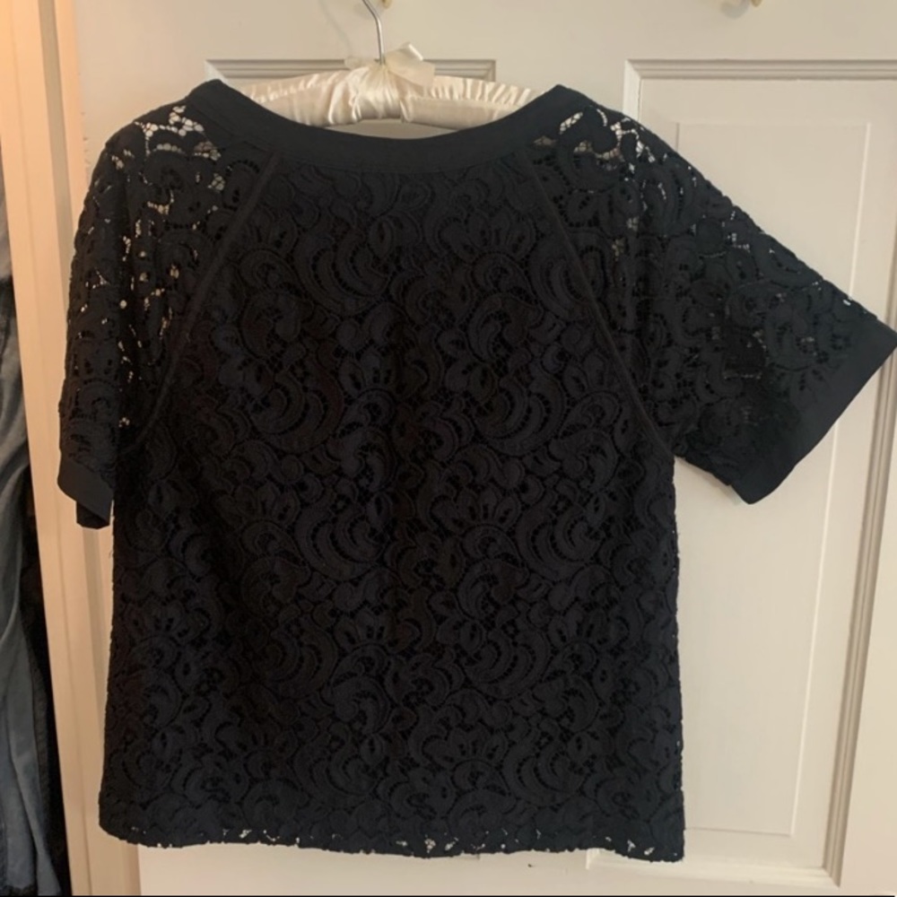 Banana Republic Lace Top - Picture 2 of 4